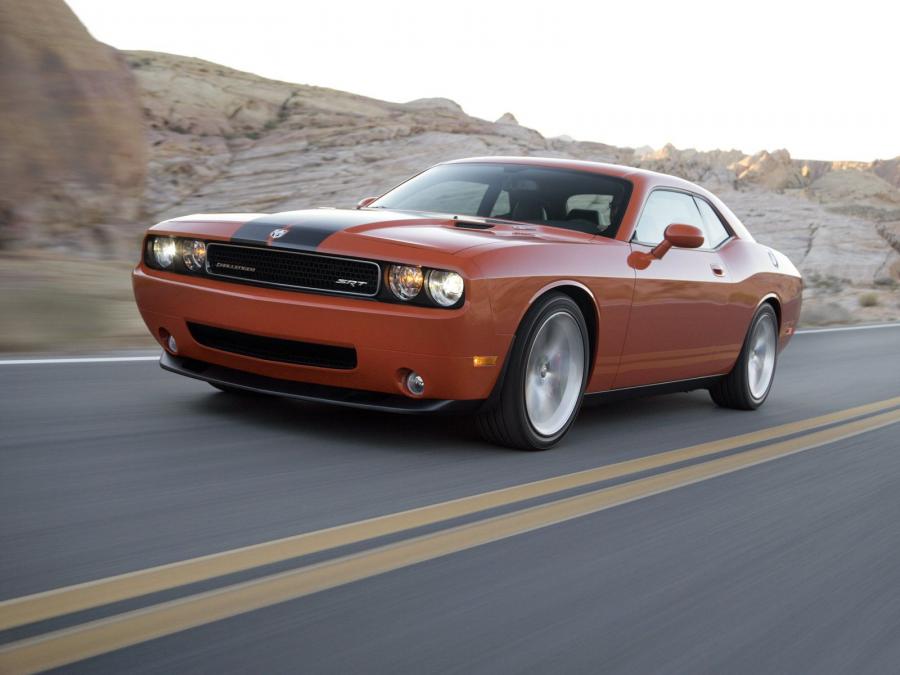  Dodge Challenger SRT8 2008 года  (фото 37 из 356)